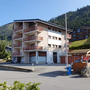 les-ambrunes.hotels-rhonealpes.com/